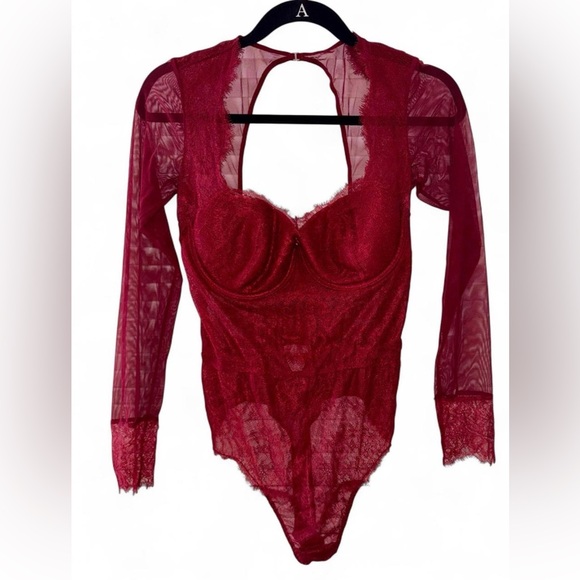 Victoria’s Secret L Burgundy Lace Bodysuit - Picture 4 of 8
